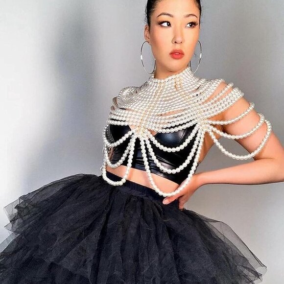 Pearl Body Chain Bra - Fashion Shoulder Necklaces Bra Chain Body Jewelry - Picture 3 of 6